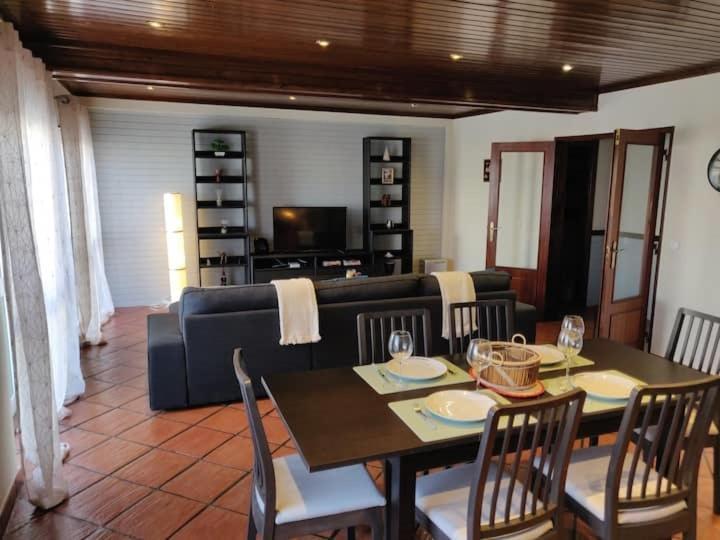 Guestready - Charming Accents Near The Beach Apartment Сесимбра Екстериор снимка